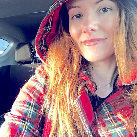 Meet your Posher, Misty - Picture 2 of 2